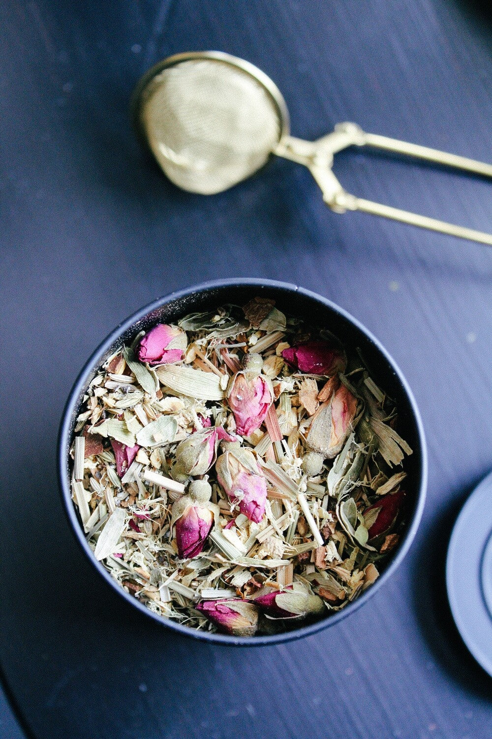 unwind loose leaf tea
