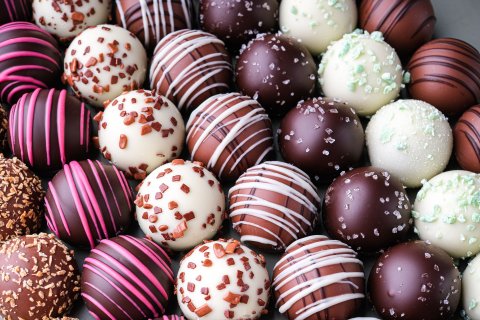 Birnn Dessert Truffles - Milk Chocolates Box of 12